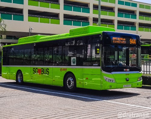 All new Yutong E12 on Svc 944