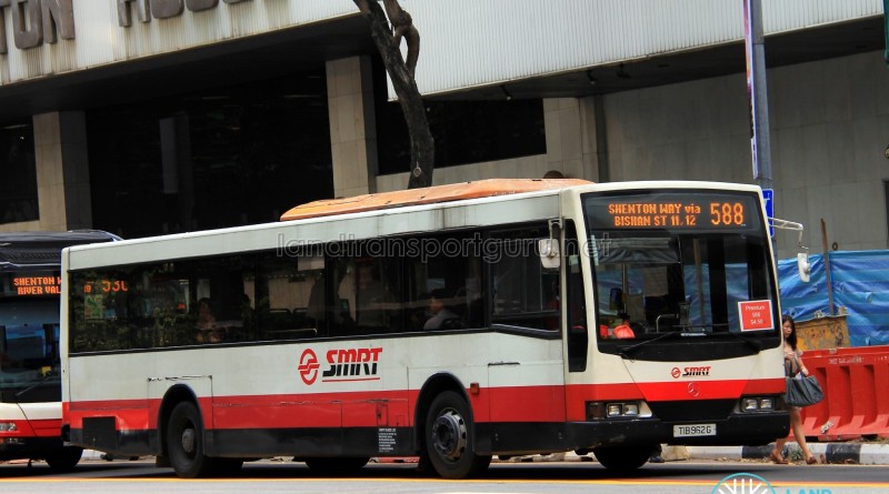 SMRT Mercedes-Benz O405 Volgren (TIB962G) - Premium 588