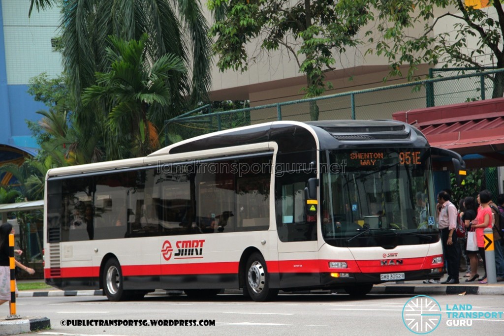 SMRT MAN A22 (SMB3052R) - Express 951E