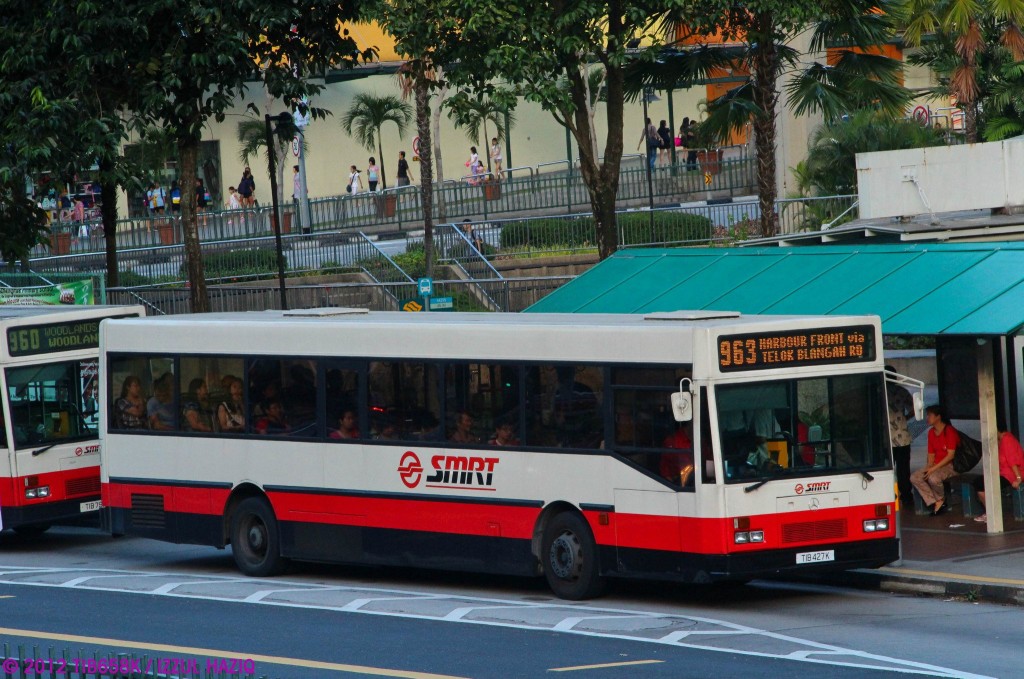 SMRT Mercedes-Benz O405 (TIB427K) - Service 963