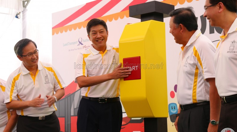 LTA Our Bus Journey Carnival - Ngee Ann City - Minister Ng Chee Meng launching the bus carnival