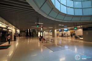 Promenade MRT Station - CCL Lower platform level (B4)