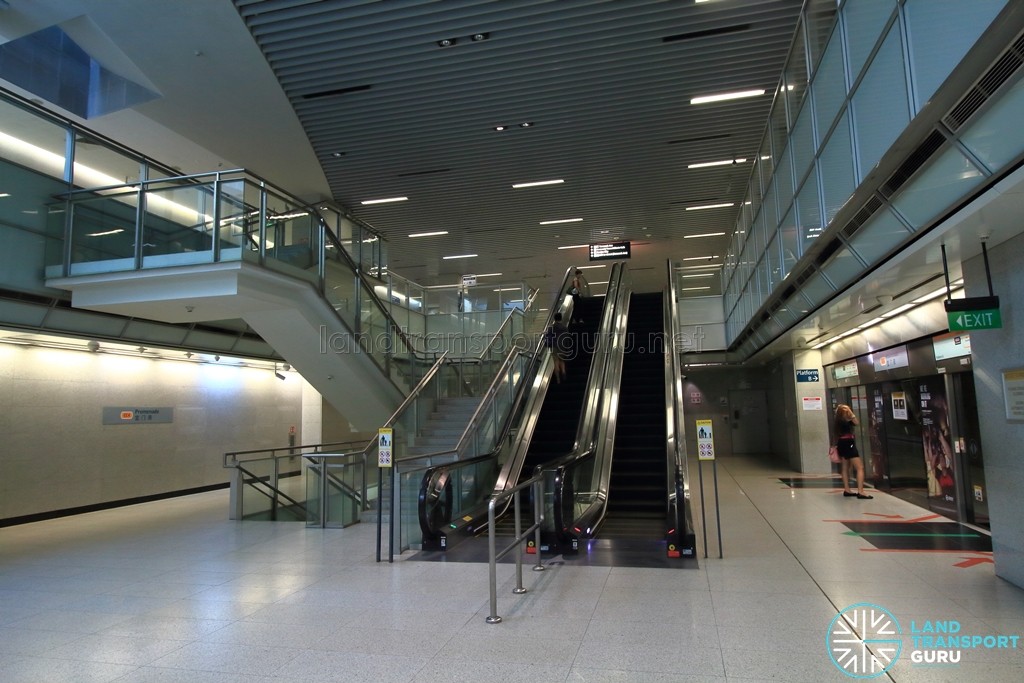 Promenade MRT Station - CCL Upper platform level escalators (B2)