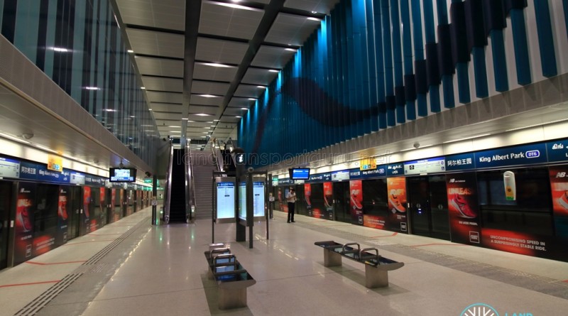 King Albert Park MRT Station - Platform level