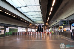 Expo MRT Station - Passenger Service Centre & Faregates