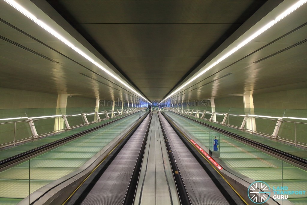 Changi Airport MRT Station - Mezzanine linkbridge with travellators