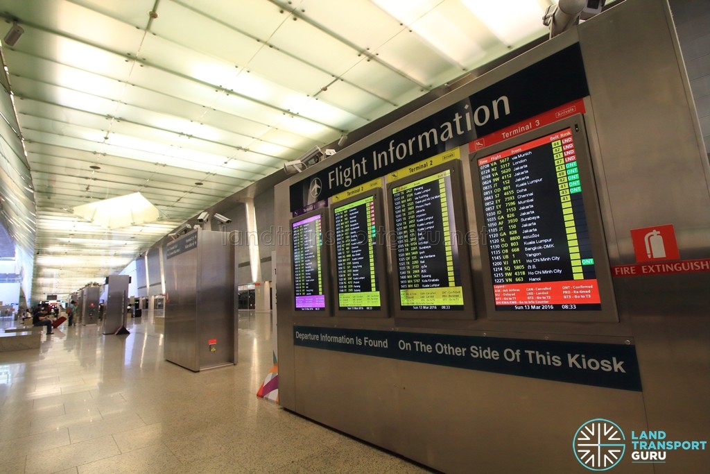 Changi Airport MRT Station - Platform level - Flight information displays