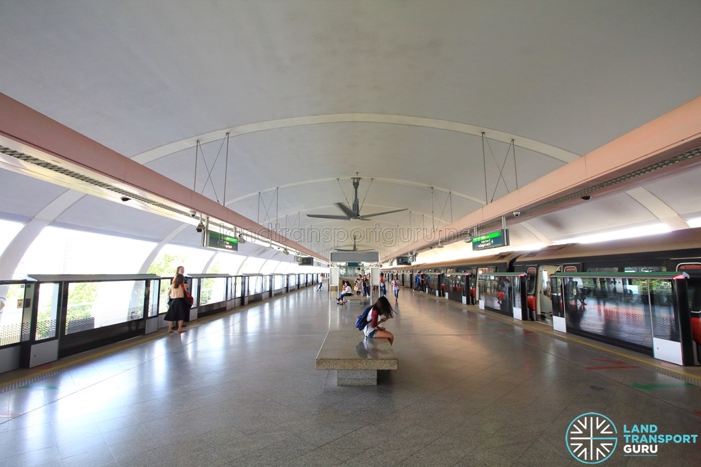 Pasir Ris MRT Station - Platform level