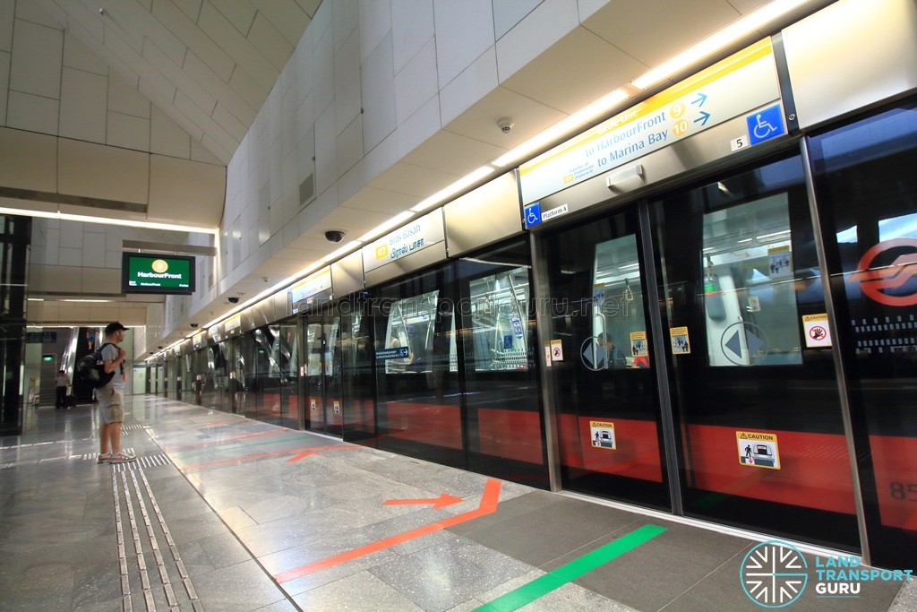 Bras Basah MRT Station - Platform A