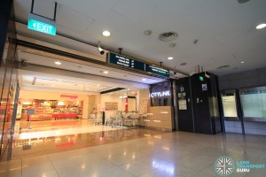Esplanade MRT Station - Mezzanine link to CityLink Mall from East concourse