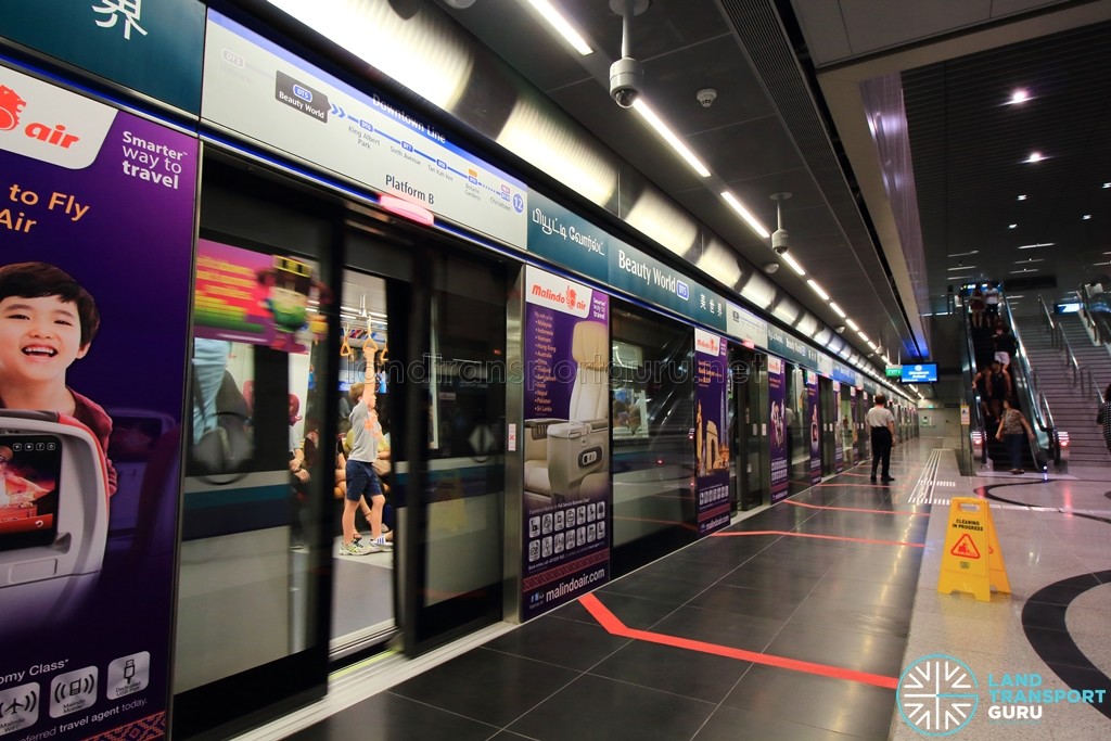 Beauty World MRT Station - Platform B