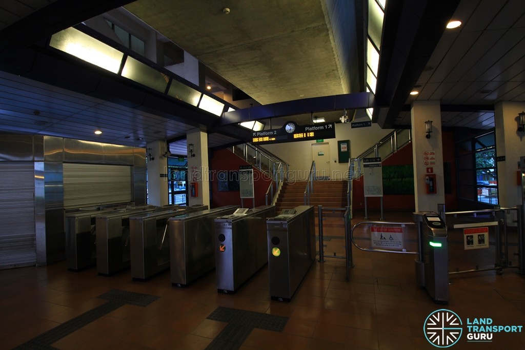 Petir LRT Station - Station concourse