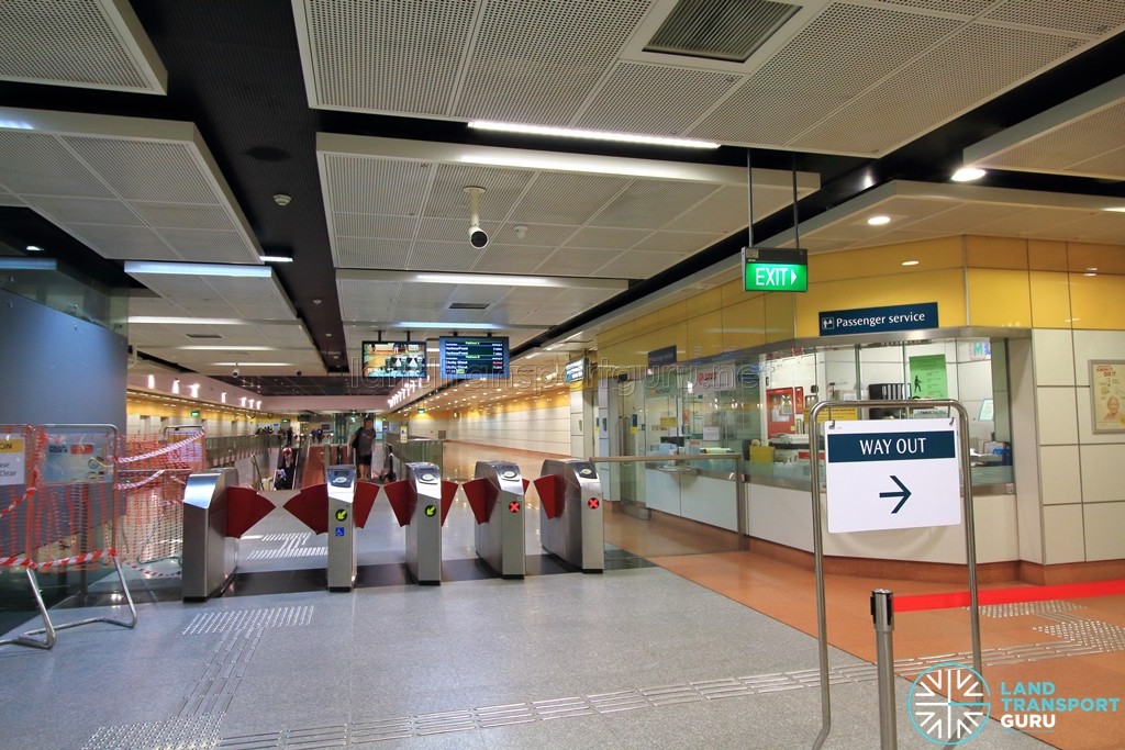 MacPherson MRT Station - Passenger Service Centre & Faregates (near Exit A)