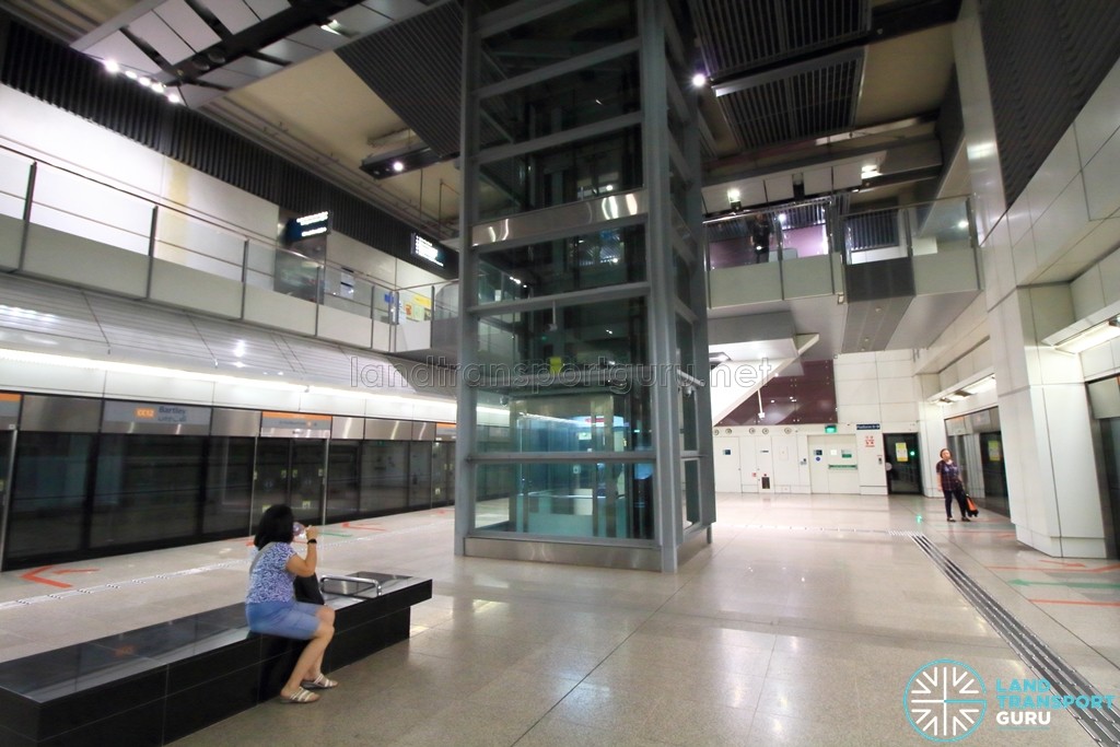 Bartley MRT Station - Platform level