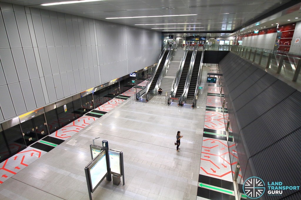 Caldecott MRT Station - Overhead view of platform from concourse level