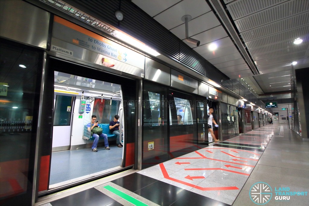 Caldecott MRT Station - Platform B