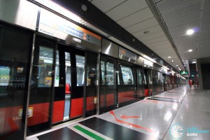 Holland Village MRT Station - Platform B