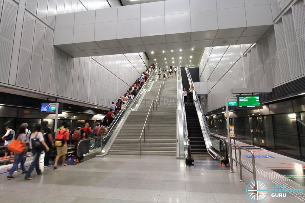 Kent Ridge MRT Station - Platform level