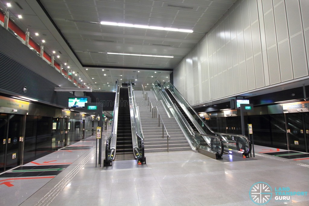 Pasir Panjang MRT Station - Platform level