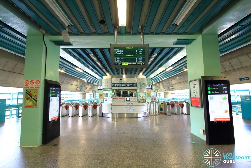 Buona Vista MRT Station - EWL Passenger Service Centre & Faregates (L3)