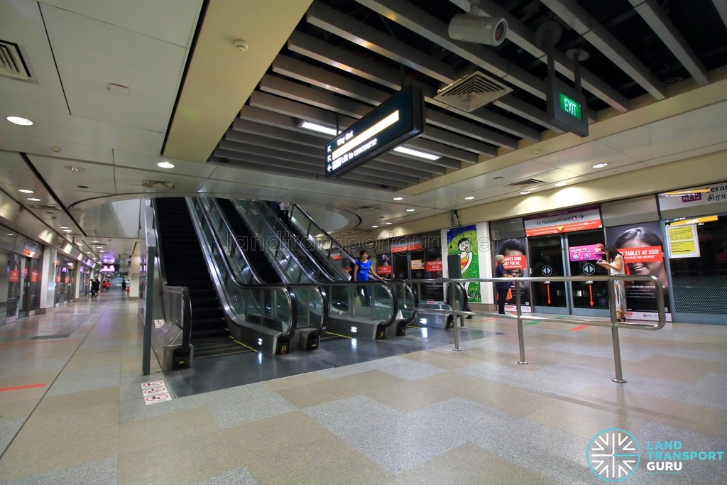 Serangoon MRT Station - NEL Platform level