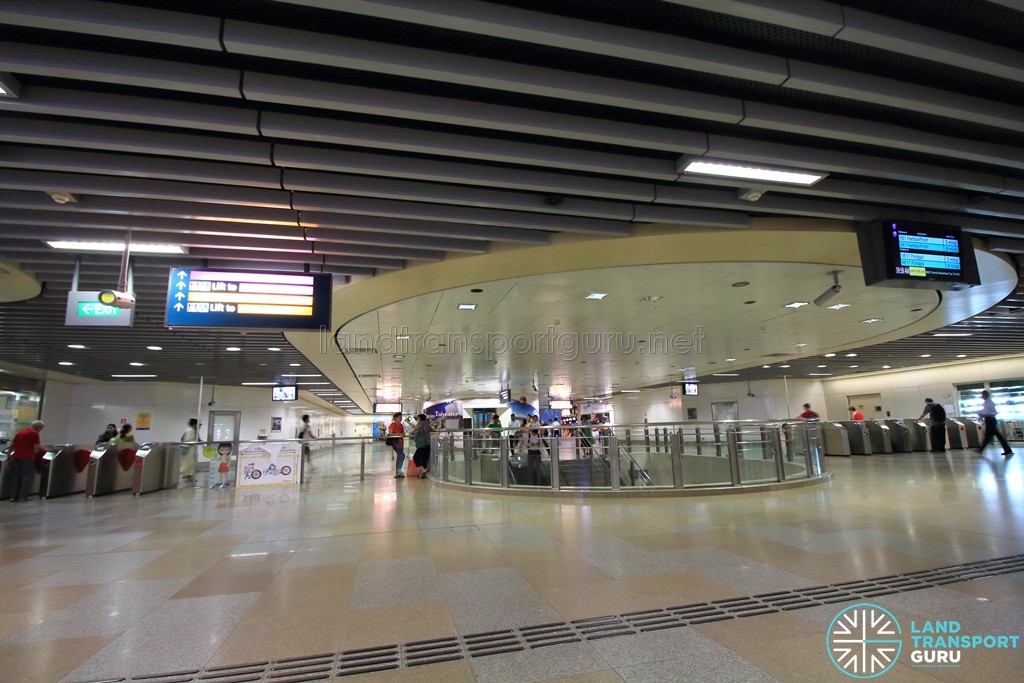 Serangoon MRT Station - NEL Concourse & Faregates