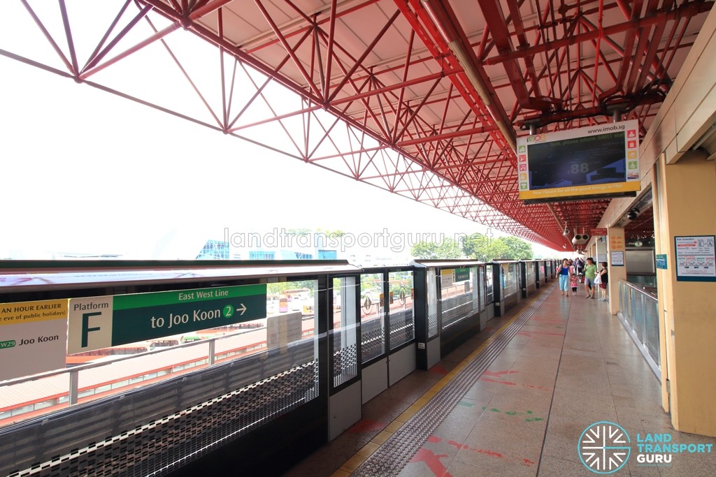 Jurong East MRT Station - EWL Platform F