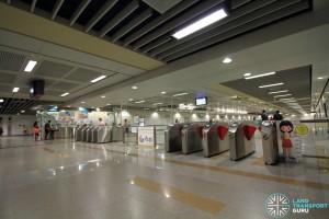 Buangkok MRT Station - Passenger Service Centre & Faregates