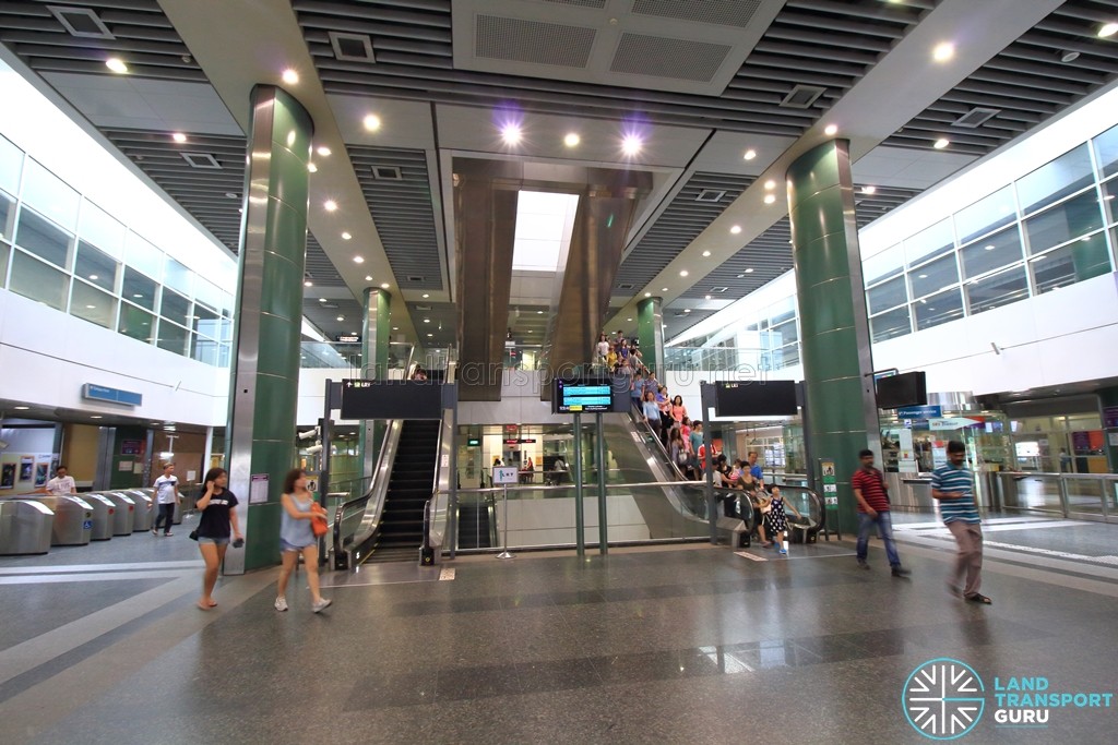 Sengkang MRT/LRT Station - Ground Floor concourse