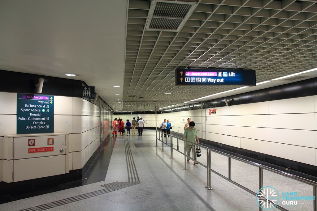 Outram Park MRT Station - B3 Transfer Linkway / Former EWL-NEL Paid Link