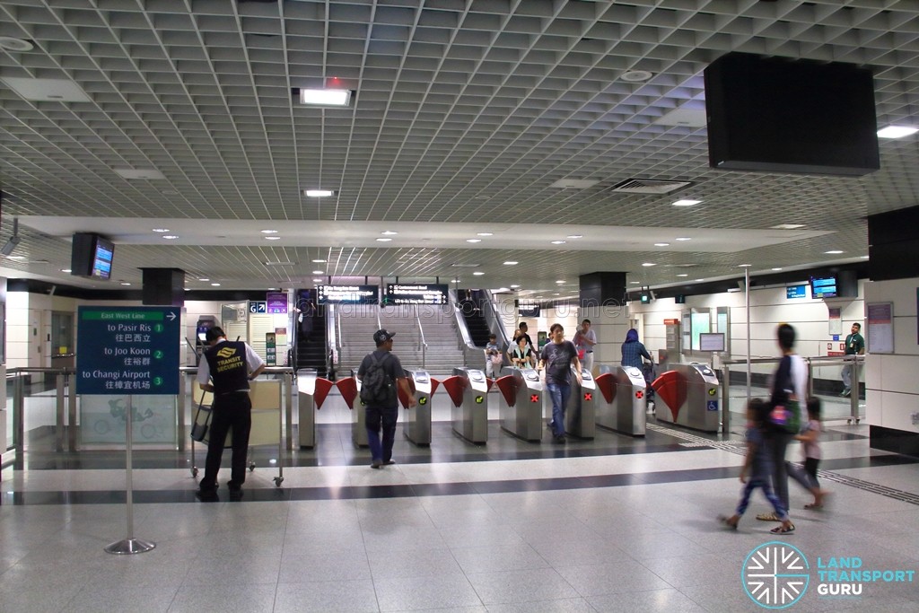 Outram Park MRT Station - NEL Passenger Service Centre & Faregates (Exits F, G)