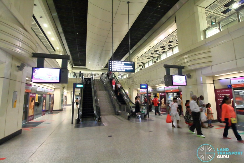 Farrer Park MRT Station - Platform level