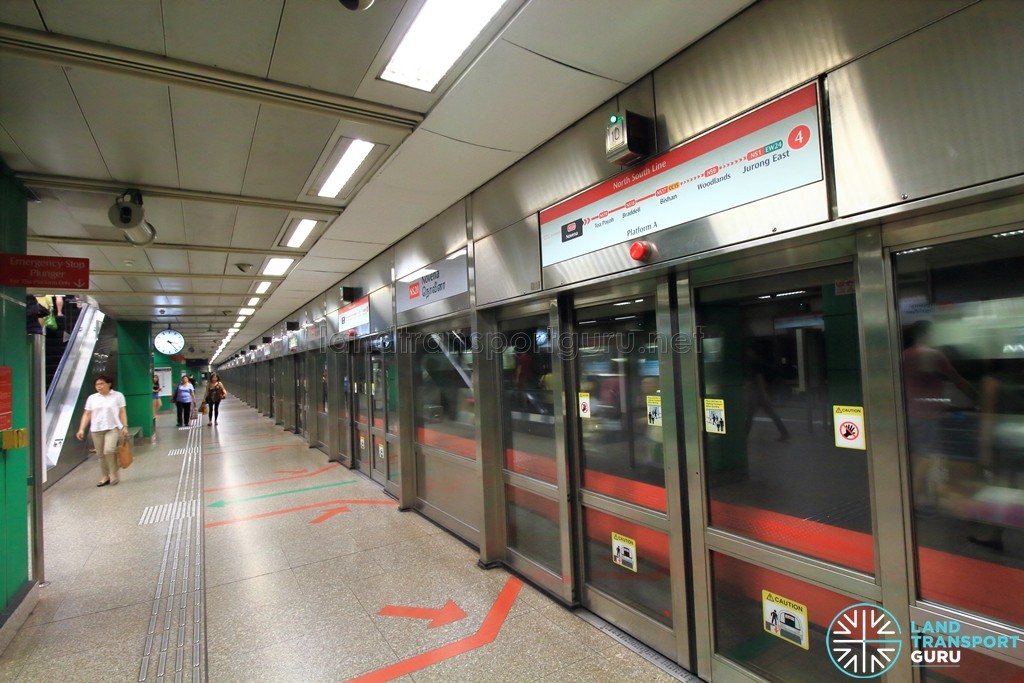Novena MRT Station - Platform A