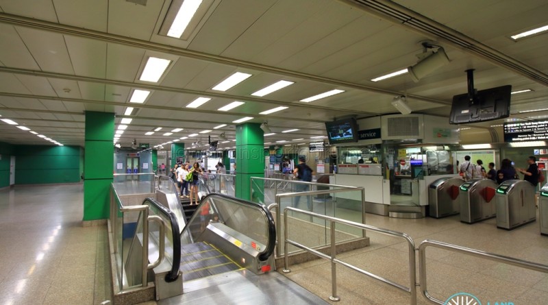 Novena MRT Station - Ticket concourse (Paid area)