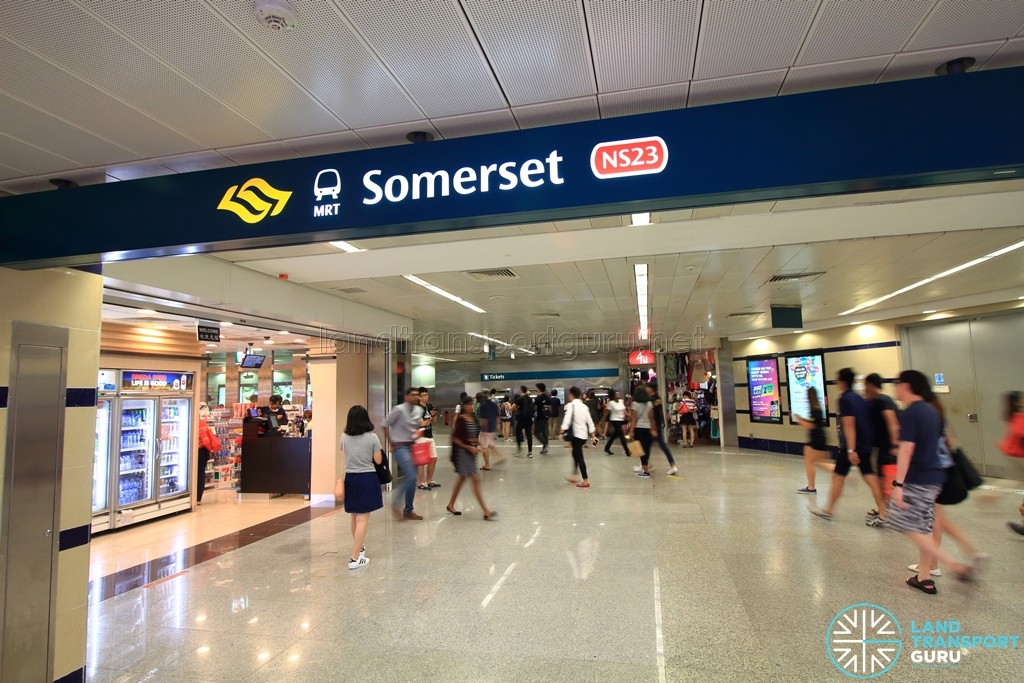 Somerset MRT Station - Underground platform