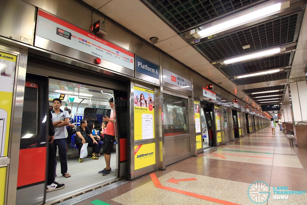 City Hall MRT Station - Platform A (NSL Northbound)