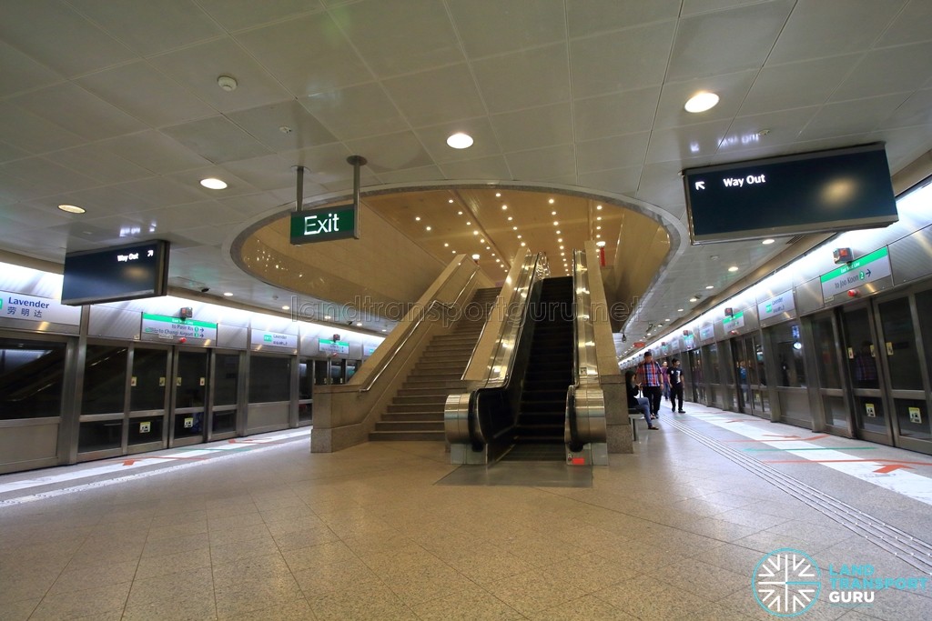 Lavender MRT Station - Platform level