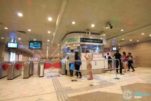 Lavender MRT Station - Passenger Service Centre & Faregates