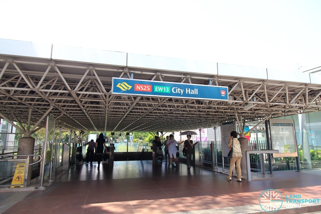 City Hall MRT Station - Exit B