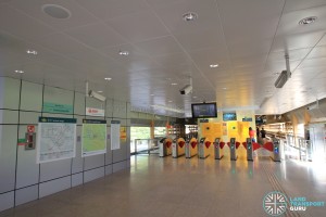 Commonwealth MRT Station - South Ticket Concourse