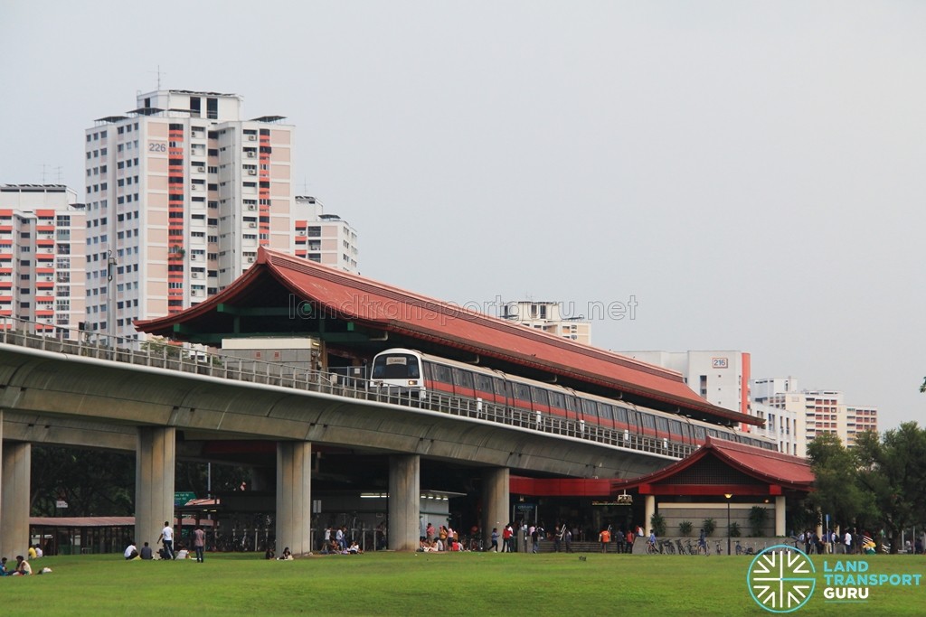 Lakeside MRT Station - Exterior