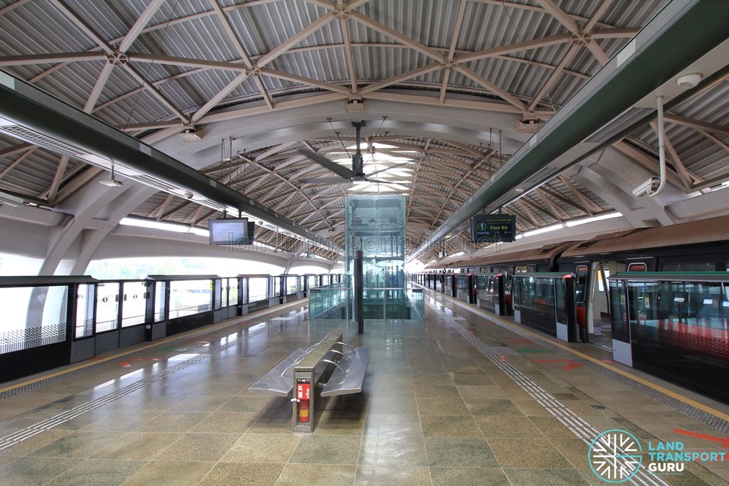 Joo Koon MRT Station - Platform level