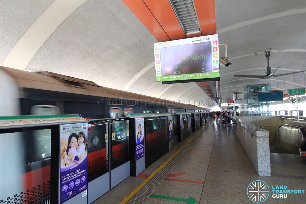 Bedok MRT Station - Platform B