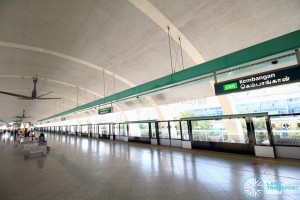 Kembangan MRT Station - Platform level