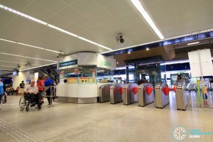 Eunos MRT Station - Passenger Service Centre & Faregates