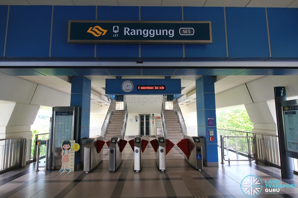 Ranggung LRT Station - Concourse level faregates