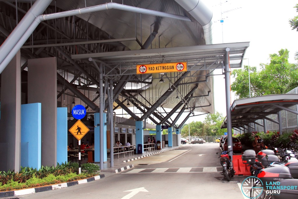 Gelang Patah Bus Terminal - Vehicle Entrance