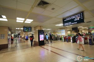 Raffles Place MRT Station - Ticket Concourse