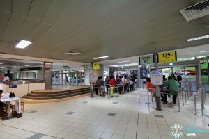 Toa Payoh Interchange - End-on berths A3 - A4