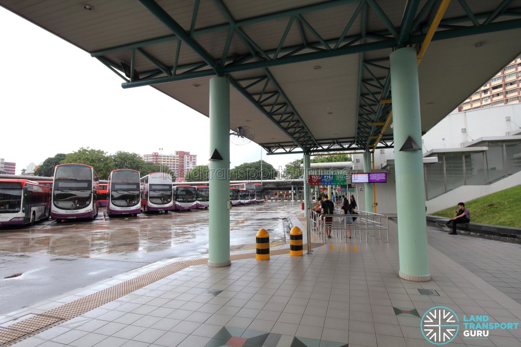 Hougang Central Bus Interchange - Concourse near Berth B5